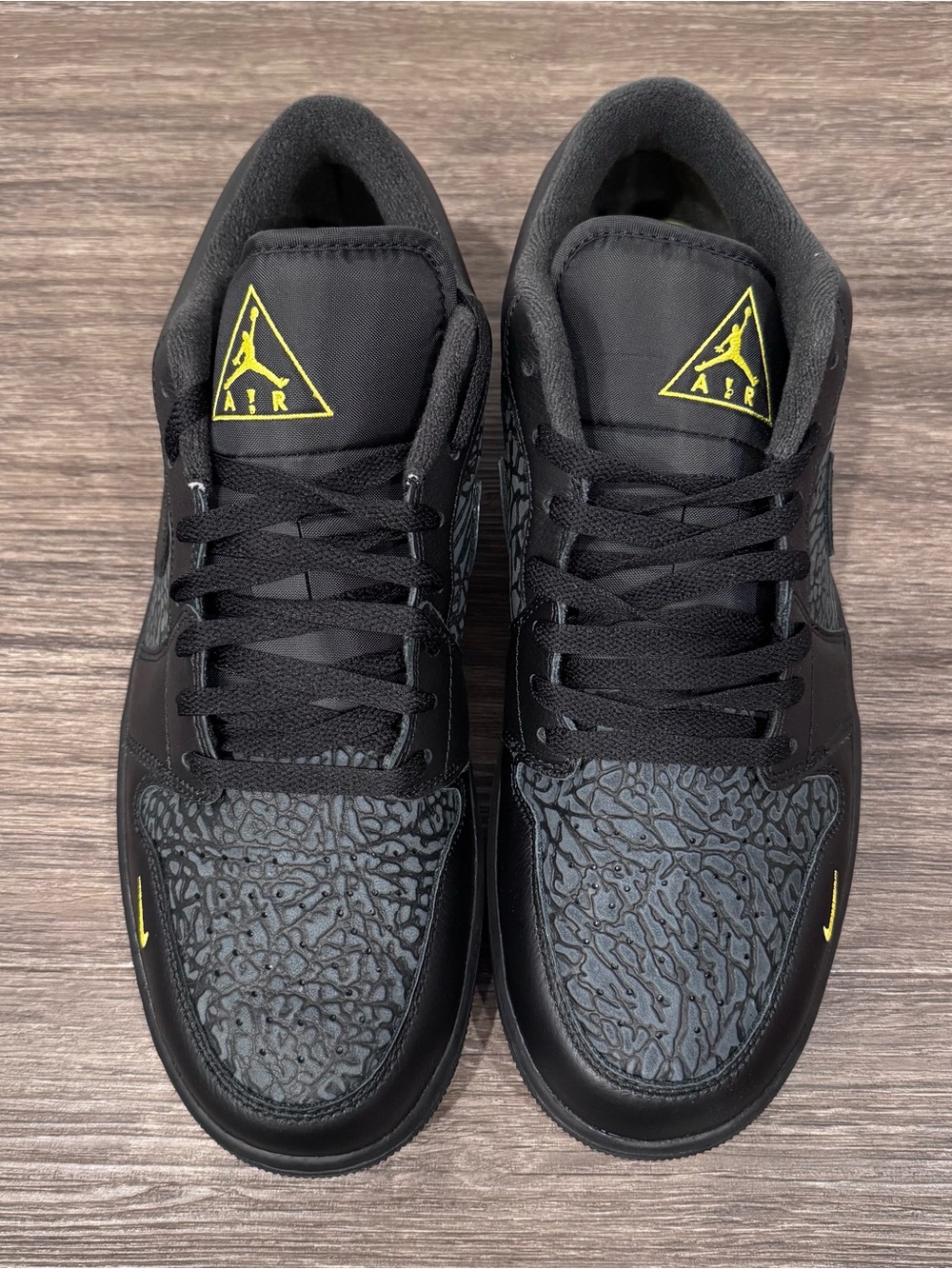 Air Jordan 1 SE Low Black Anthracite Tour Yellow - IM6568-010 Sz 13 - Picture 4 of 5